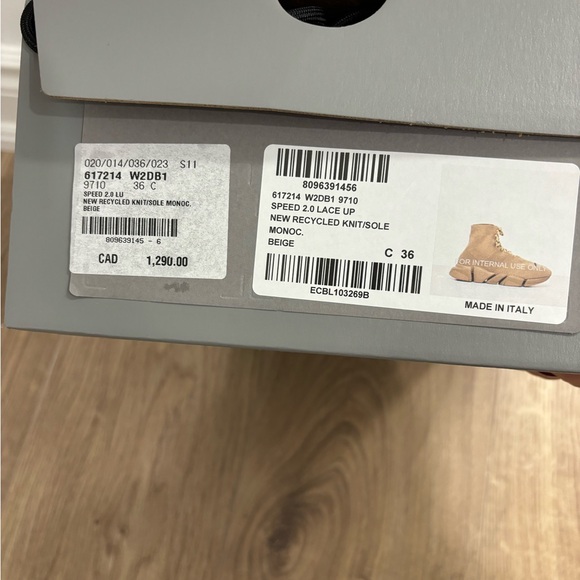 Brand new Authentic shoes - Picture 6 of 6